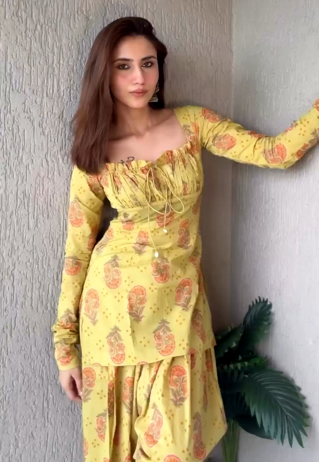 Teekhi Mirchi Farshi Set
